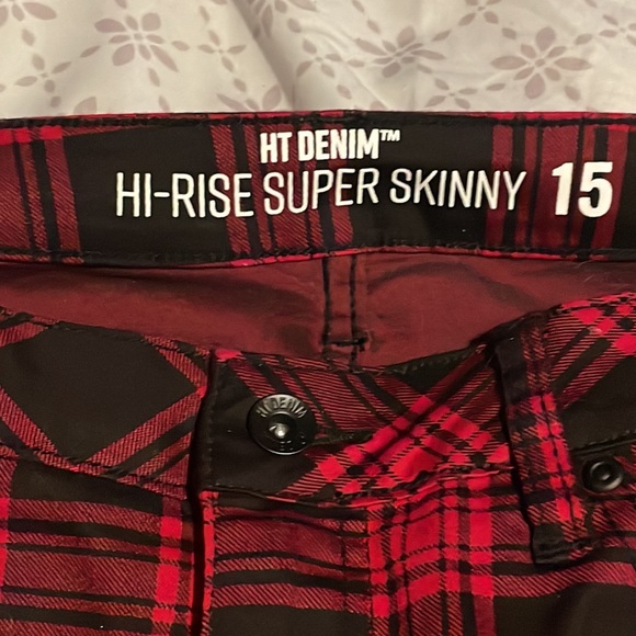 Red and black checkered jeans - Picture 2 of 5
